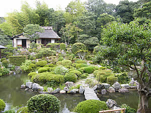 池泉廻遊式庭園