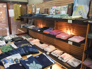 和柄Ｔシャツ・藍染Ｔシャツ