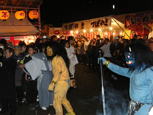 吉田神社の節分祭の写真