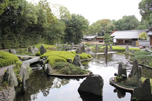 松尾大社の庭園の写真